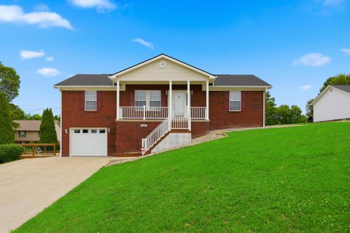 1220 Kenzie Ct, Berea, KY, 40403-9365 | Card Image