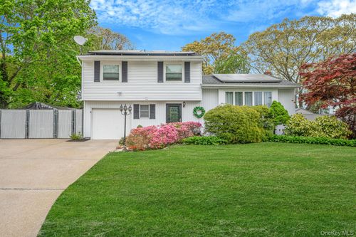 131 Ruland Road, Brookhaven, NY, 11784 | Card Image