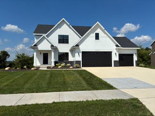 6455 Estate Dr Sw, Byron Center, MI, 49315-9617 | Card Image