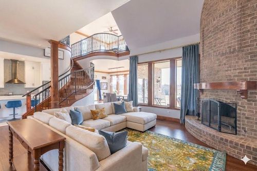 10800 Sorentino Drive, Arcadia, OK, 73007 | Card Image