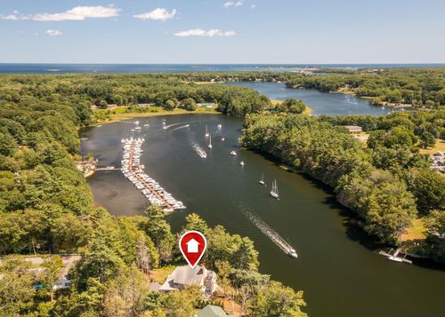 21 Glenhaven Cir W, Saco, ME, 04072-2220 | Card Image