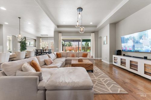 2061 N Synergy Ave, Eagle, ID, 83616-7333 | Card Image