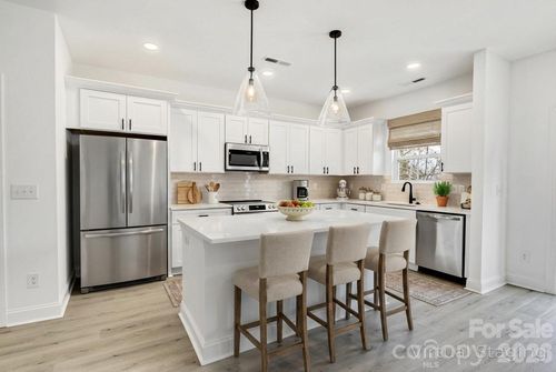 1-1305 Winged Way, Kannapolis, NC, 28083-9809 | Card Image