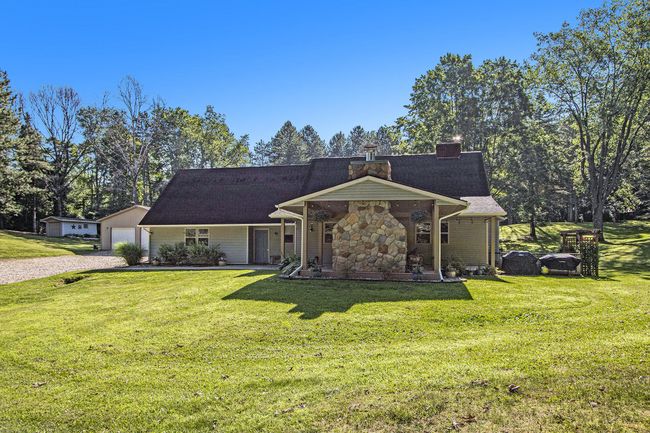 33 2 Nd St, House other with 4 bedrooms, 3 bathrooms and null parking in Plainwell MI | Image 5