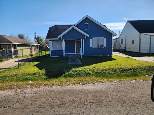 2320 18th St, Port Arthur, TX, 77640-3853 | Card Image