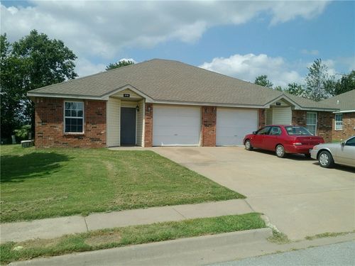 323 Graystone Cir, Centerton, AR, 72719-8956 | Card Image