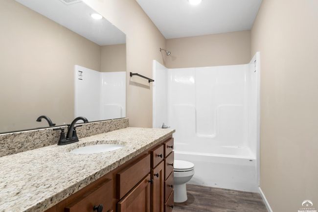 2804 Chasehire Dr, Townhouse with 3 bedrooms, 3 bathrooms and null parking in Lawrence KS | Image 15