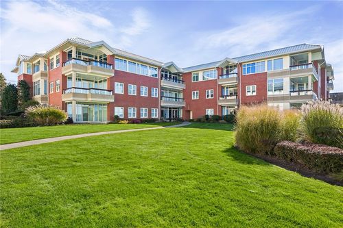 109s-341 Thames St, Bristol, RI, 02809-1987 | Card Image