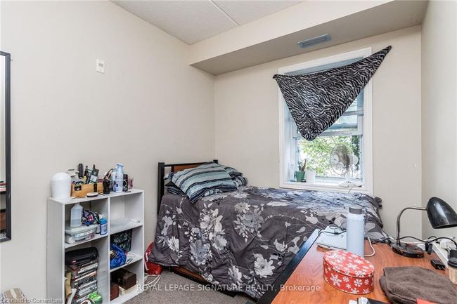101 - 253 Lester St, House attached with 5 bedrooms, 2 bathrooms and null parking in Waterloo ON | Image 15