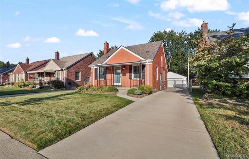 1746 Kingsbury Ave, Dearborn, MI, 48128-1138 | Card Image