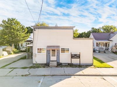 415 E Main Street, House other with 2 bedrooms, 1 bathrooms and null parking in MISHICOT WI | Image 1