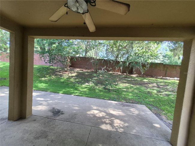 Lanai with ceiling fan | Image 33