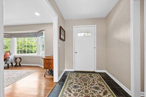 27W359 Aspen Court, Winfield, IL, 60190 | Card Image
