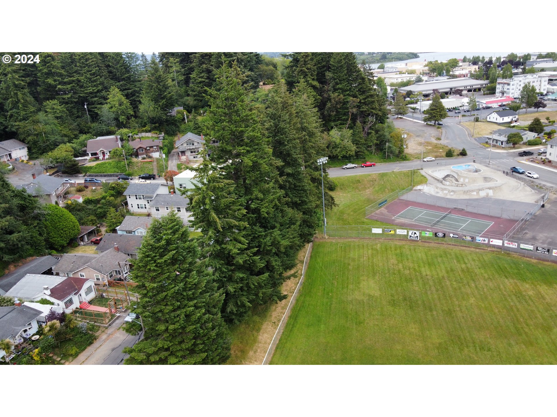 8th Ter, Coos Bay, OR 97420