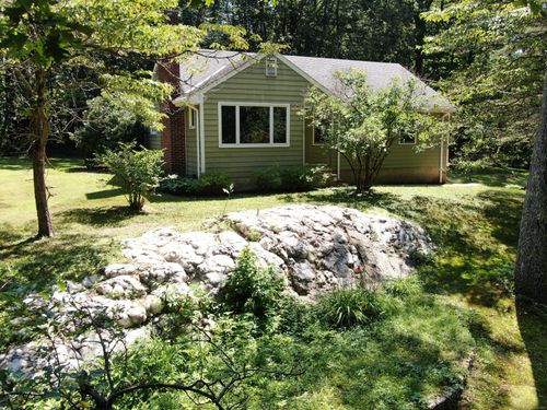 250 E Hartland Rd, Barkhamsted, CT, 06063-1154 | Card Image