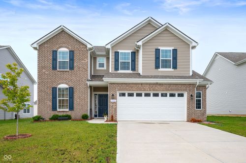 1065 Bent Branch Ln, Greenwood, IN, 46143-2673 | Card Image