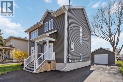 121 Mcclelan Ave, Riverview, NB, E1B1X1 | Card Image