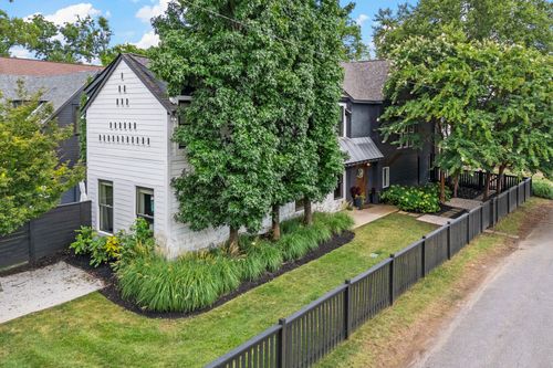 1017 Halcyon Ave, Nashville, TN, 37204-2527 | Card Image