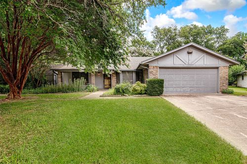 1321 Juniper Ln, Benbrook, TX, 76126-2801 | Card Image