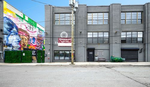 90 Forrest St, Jersey City, NJ, 07304-3208 | Card Image