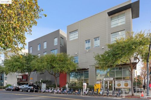 248-6466 Hollis St, Emeryville, CA, 94608-4107 | Card Image