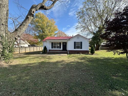 902 S Russell St, Portland, TN, 37148-1445 | Card Image
