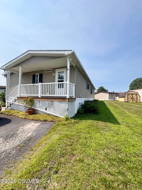 206 Lunar Ln, Milton, PA, 17847-2153 | Card Image