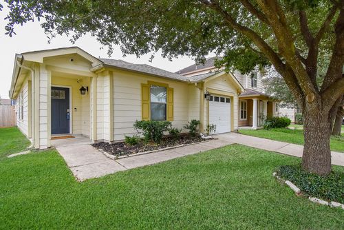 2631 Skyview Trace Ct, Houston, TX, 77047-6522 | Card Image