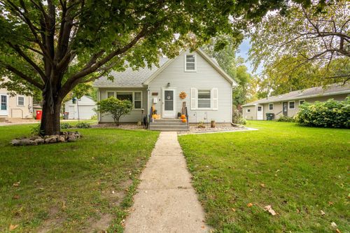 1119 Kenwood St, Alexandria, MN, 56308-2618 | Card Image