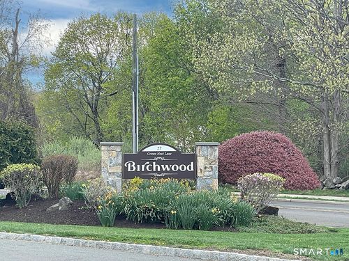 17e-27 Crows Nest Ln, Danbury, CT, 06810-2016 | Card Image