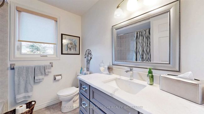 955 Peggoty Cir, House other with 4 bedrooms, 4 bathrooms and 4 parking in Oshawa ON | Image 29