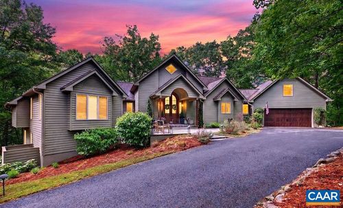 220 Saddleback Knl, NELLYSFORD, VA, 22958-8040 | Card Image