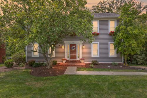 2324 Woodfield Cir, Lexington, KY, 40515 | Card Image
