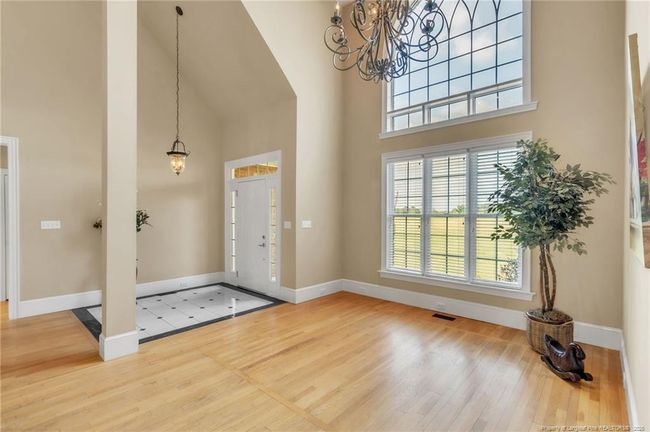 Formal dining | Image 10