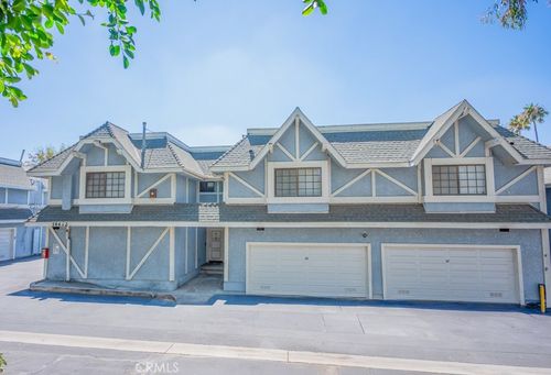 48-18452 Lemarsh St, Northridge, CA, 91325-1411 | Card Image