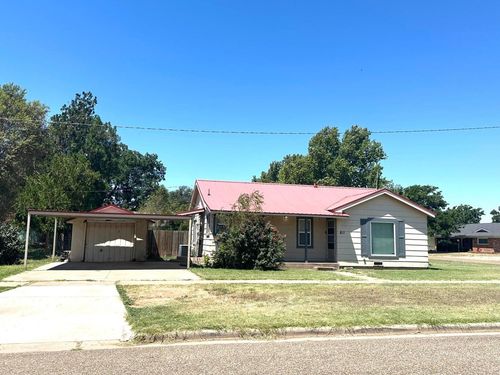 811 Avenue H, Hale Center, TX, 79041-9596 | Card Image