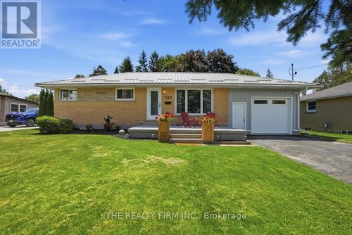 187 Byron Street, Zorra (Thamesford), ON, N0M2M0 | Card Image