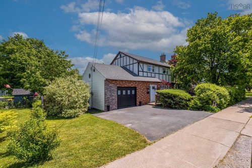 73 Valleyfield Rd, Dartmouth, NS, B2W1N8 | Card Image
