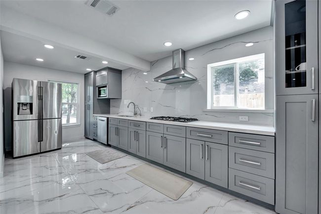 1906 Night Star Ln, House other with 4 bedrooms, 2 bathrooms and 2 parking in Houston TX | Image 10