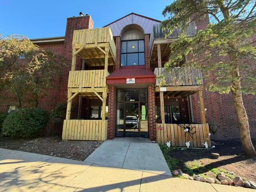 f-1360 Brook St, St. Charles, IL, 60174-1648 | Card Image