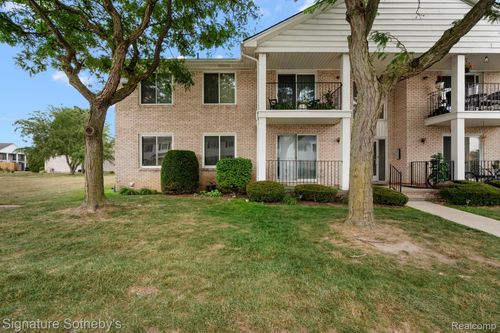 apt-204-14140 Merriweather St, Sterling Heights, MI, 48312-2484 | Card Image