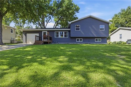 1522 Frankie Ln, Saint Joseph, MO, 64503-3337 | Card Image