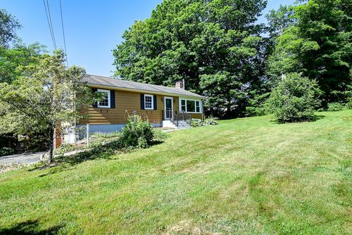 1332 Route 163, Oakdale, CT, 06370-1144 | Card Image