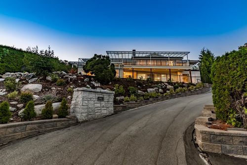 1441 Chartwell Dr, West Vancouver, BC, V7S2R9 | Card Image