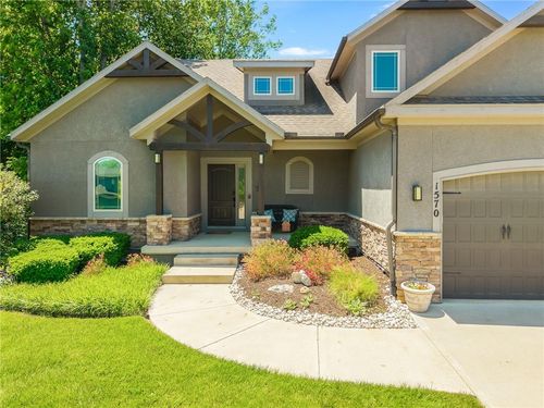 1570 Woodland Rd, Greenwood, MO, 64034-8978 | Card Image