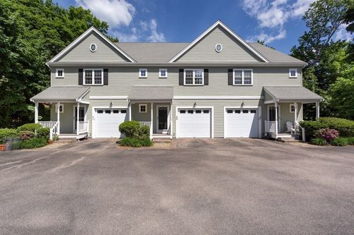 49-49 Beaver St, Franklin, MA, 02038-1803 | Card Image