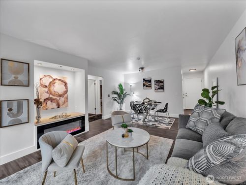 apt-c202-4813 180th St Sw, Lynnwood, WA, 98037-3633 | Card Image