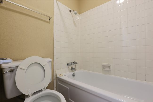 APT-102 - 4415 Avenue B, Condo with 0 bedrooms, 1 bathrooms and 1 parking in Austin TX | Image 9