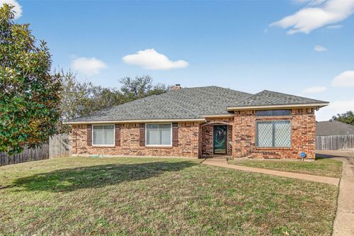 7864 Mahonia Dr, Fort Worth, TX, 76133-7930 | Card Image
