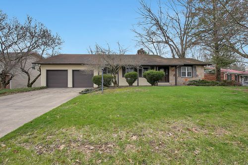 1661 Stonewall Dr, Newark, OH, 43055-1726 | Card Image